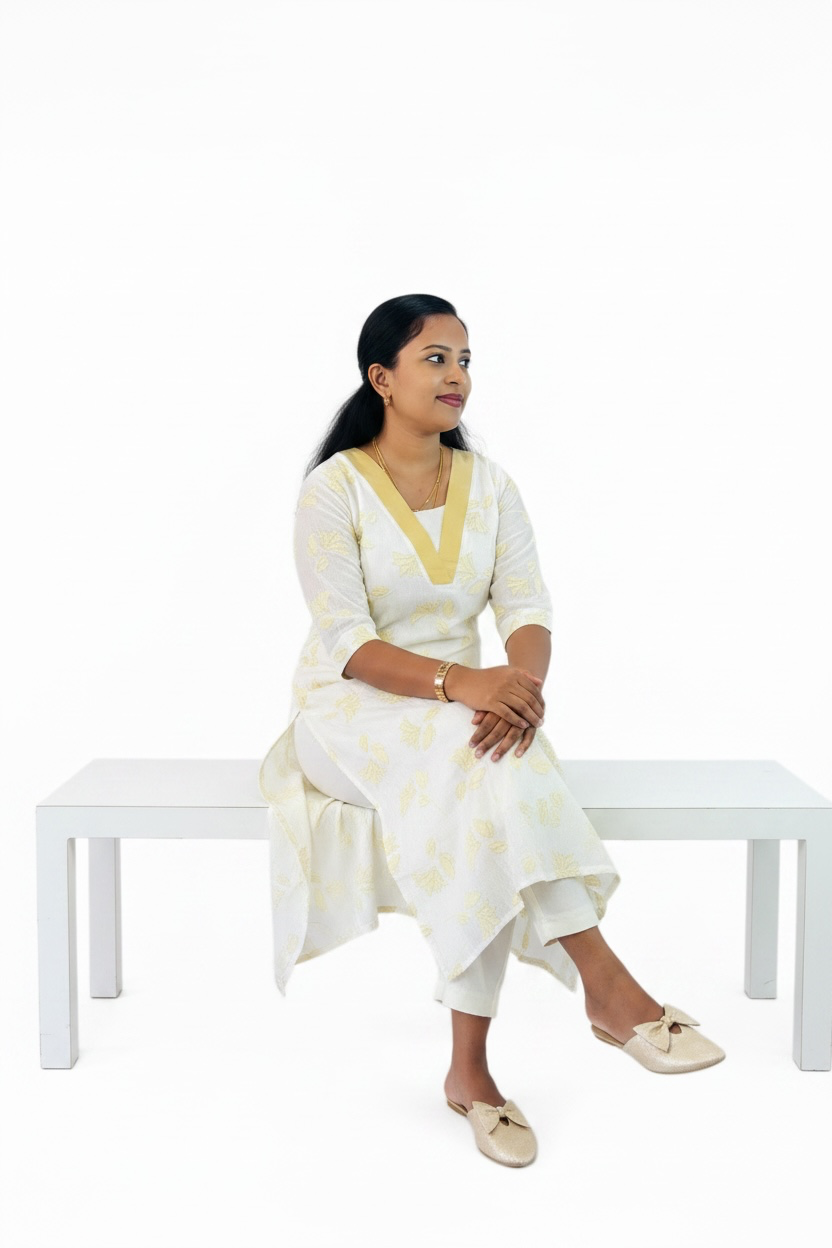 Kurtis - Top White with gold